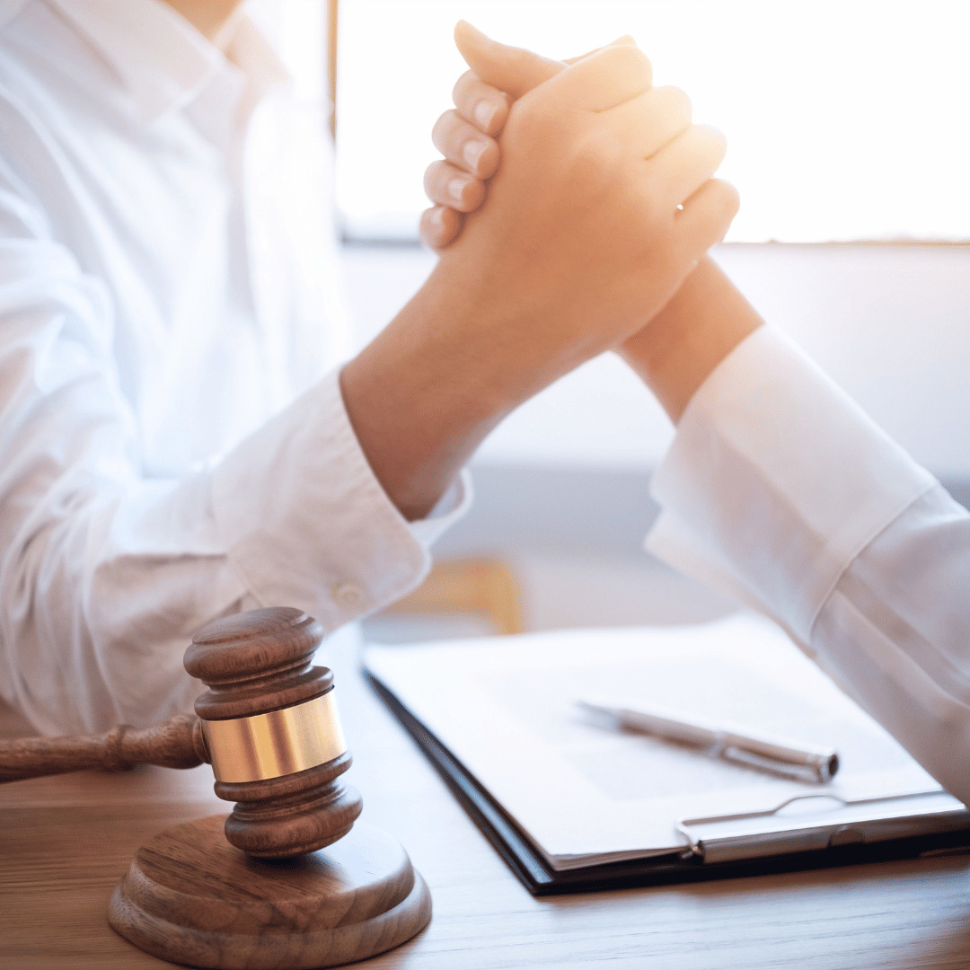 Lire la suite à propos de l’article Comment trouver et engager un avocat compétent : conseils pratiques